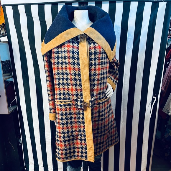 Sills Jackets & Blazers - Sills by Bonnie Cashin 1960s Vintage Tweed Wool Houndstooth Coat w/ Leather Trim